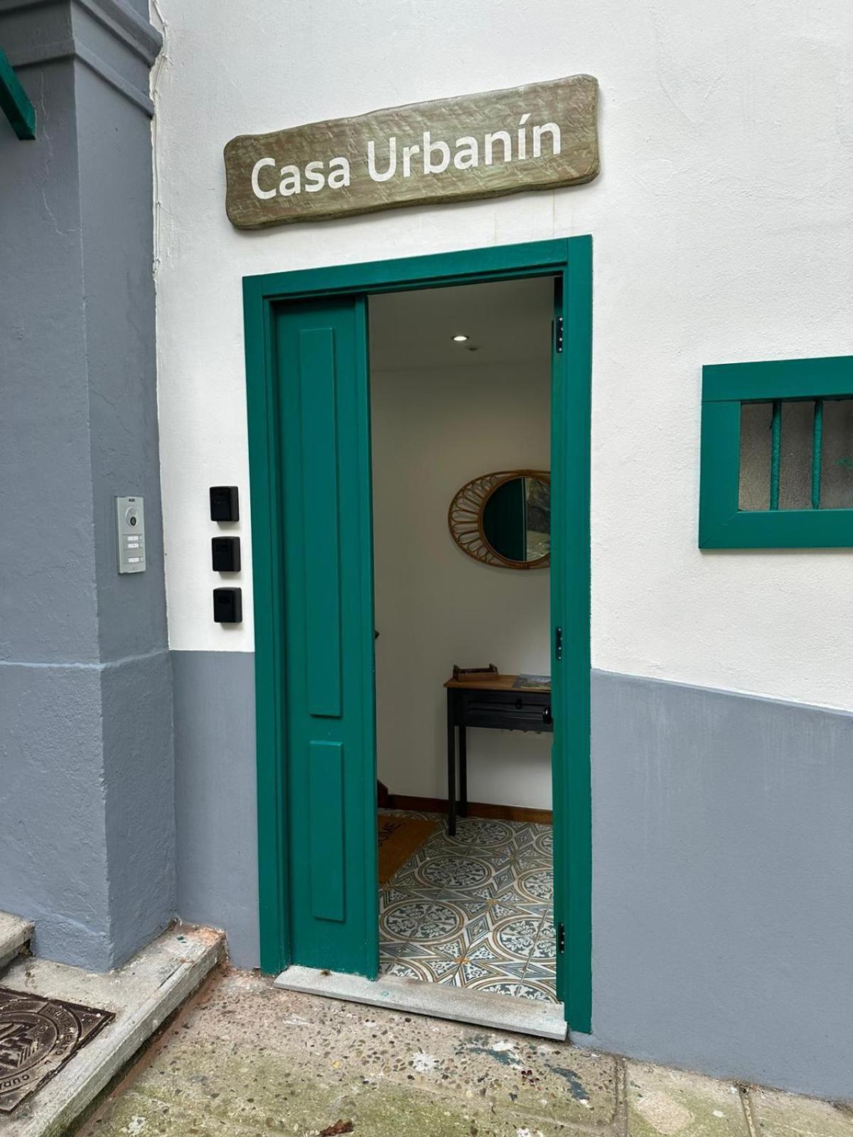 Apartamentos Urbanin II Plaza De San Pedro 쿠딜레로 외부 사진
